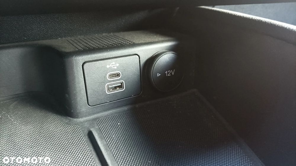 Ford Kuga 2.5 FHEV FWD ST-Line - 33