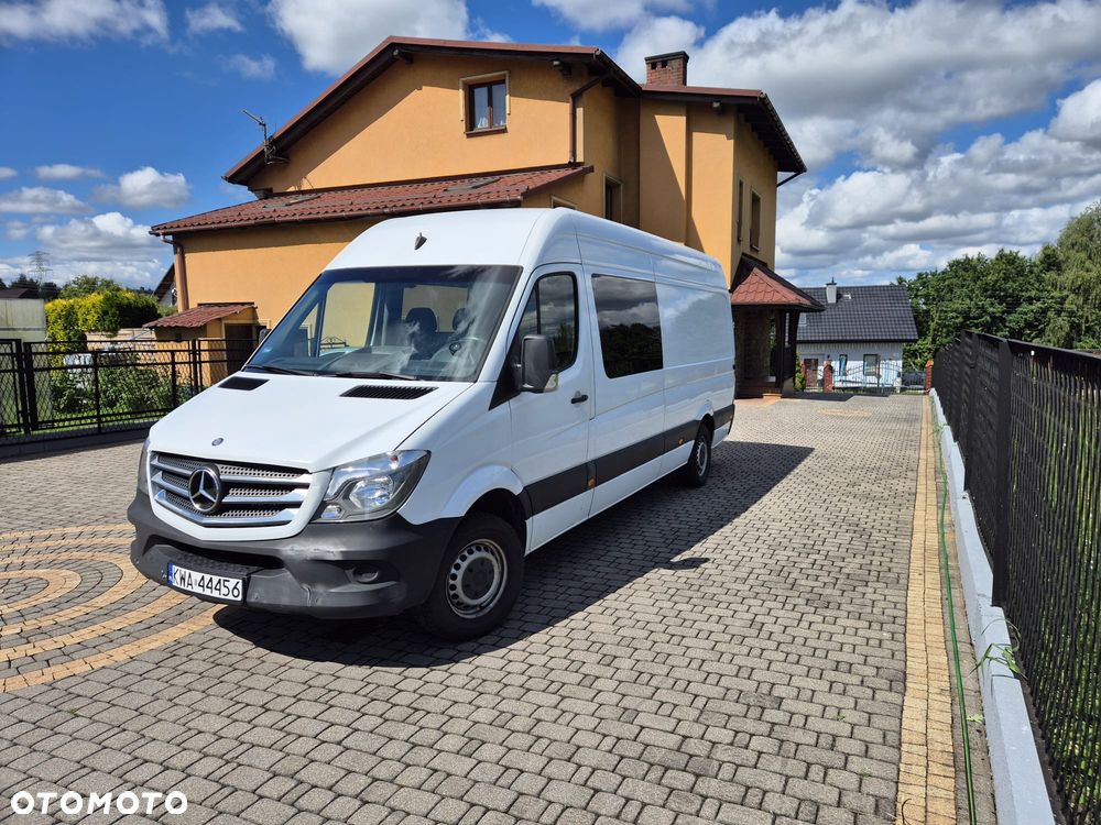 Mercedes-Benz Sprinter - 2