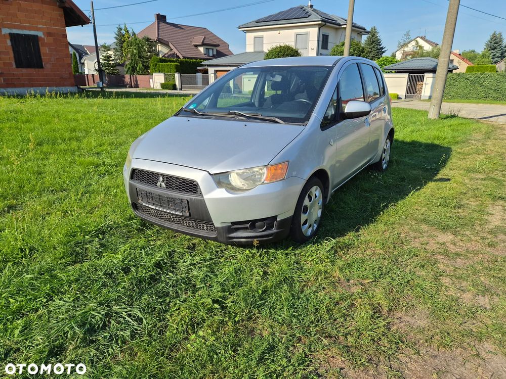 Mitsubishi Colt - 1