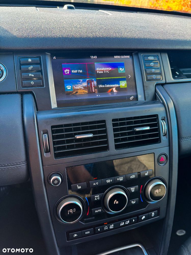 Land Rover Discovery Sport D150 R-Dynamic S - 29