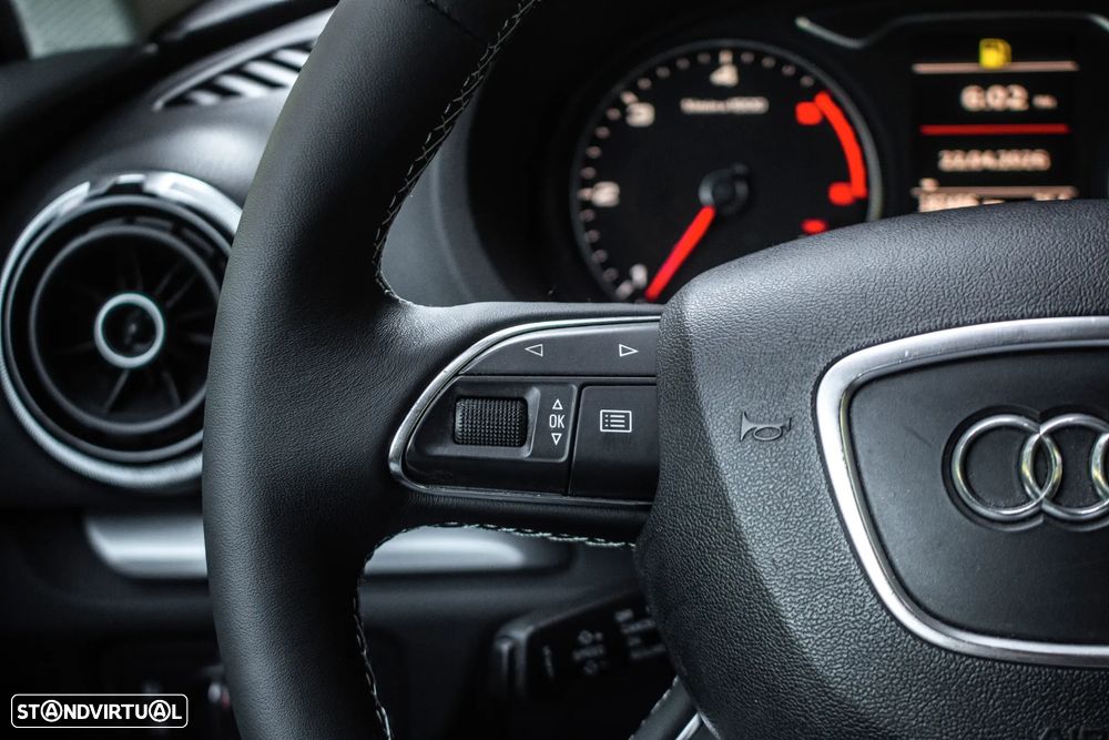 Audi A3 1.6 TDI Design - 14