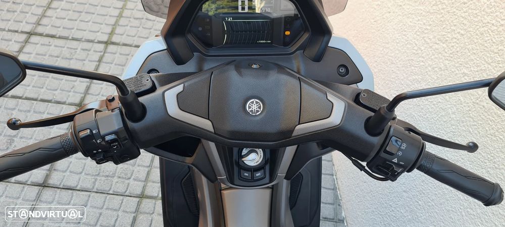Yamaha NMAX 125 Tech MAX - 18
