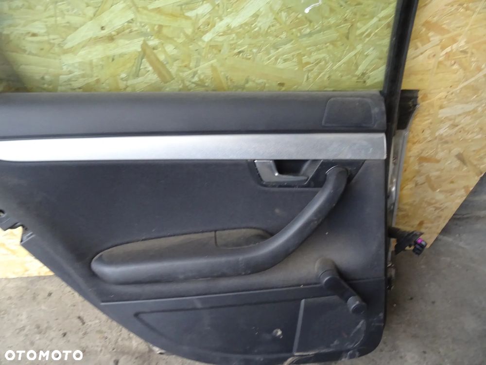 Drzwi Audi A4B7 kombi Lakier(LY7W) Lewy Tył - 14