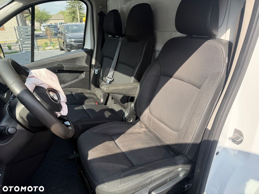 Renault Trafic - 21