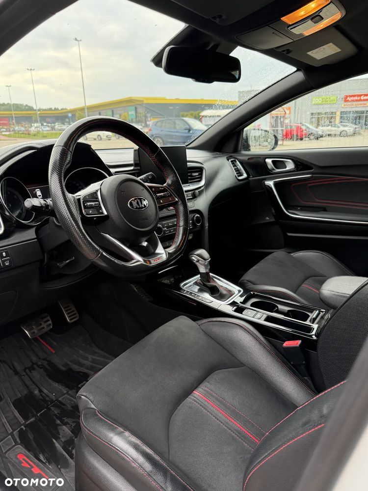 Kia ProCeed 1.6 T-GDI GT DCT - 15
