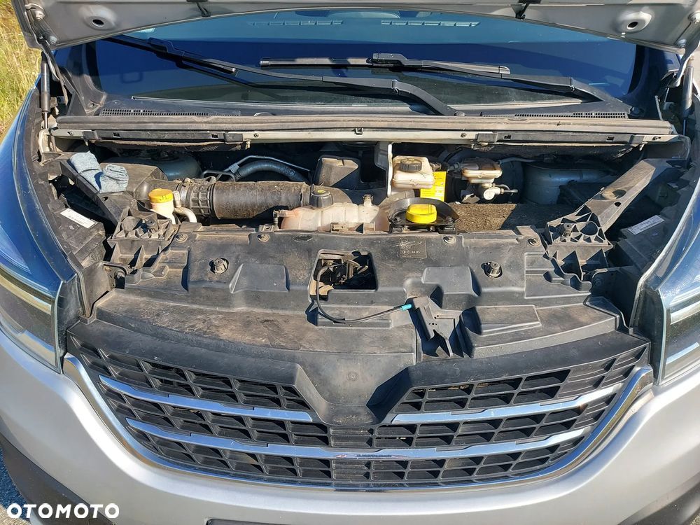 Renault Trafic SpaceClass 2.0 dCi - 6