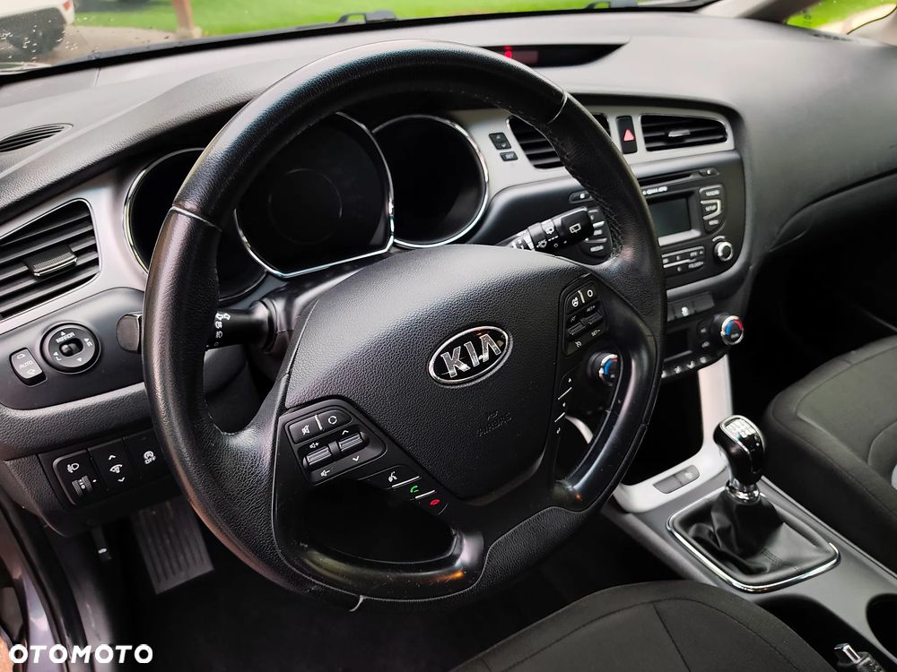 Kia Ceed 1.6 GDI S - 8
