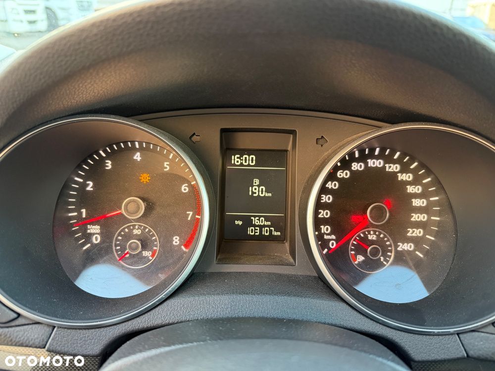 Volkswagen Golf - 16