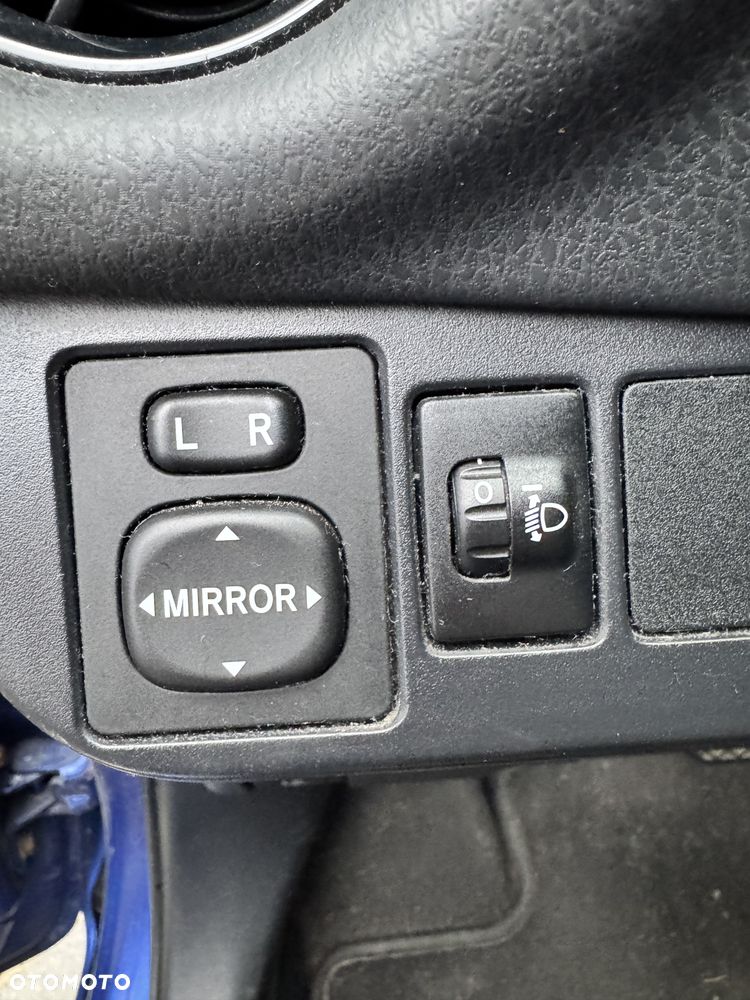 Toyota Yaris 1.5 Premium CVT - 16