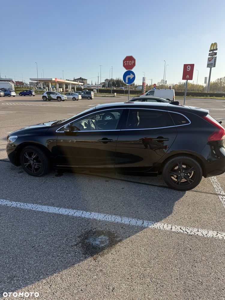 Volvo V40 - 9