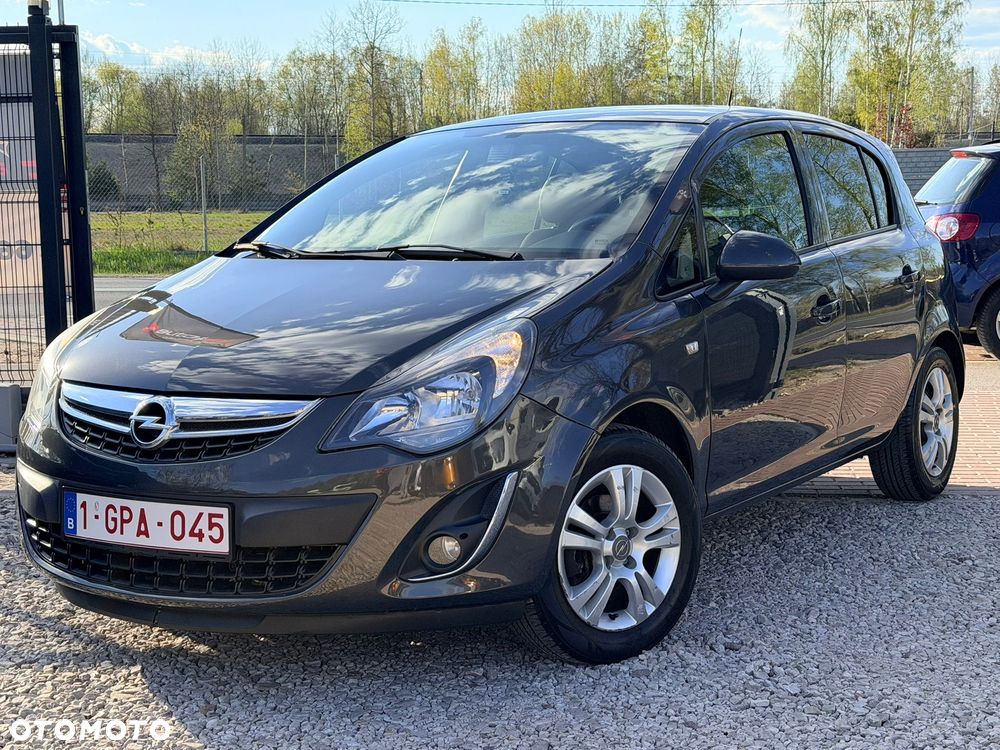 Opel Corsa 1.4 Cosmo - 1