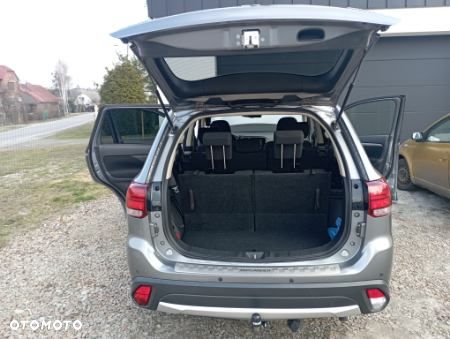 Mitsubishi Outlander 2.2 DID Instyle Navi 4WD - 4