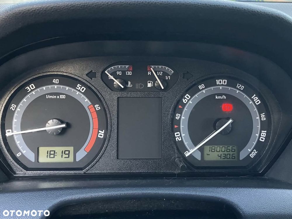 Skoda Fabia - 10