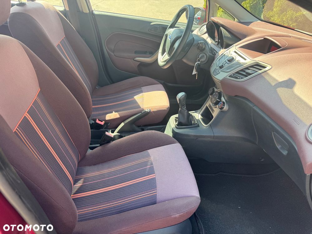 Ford Fiesta 1.25 Champions Edition - 11