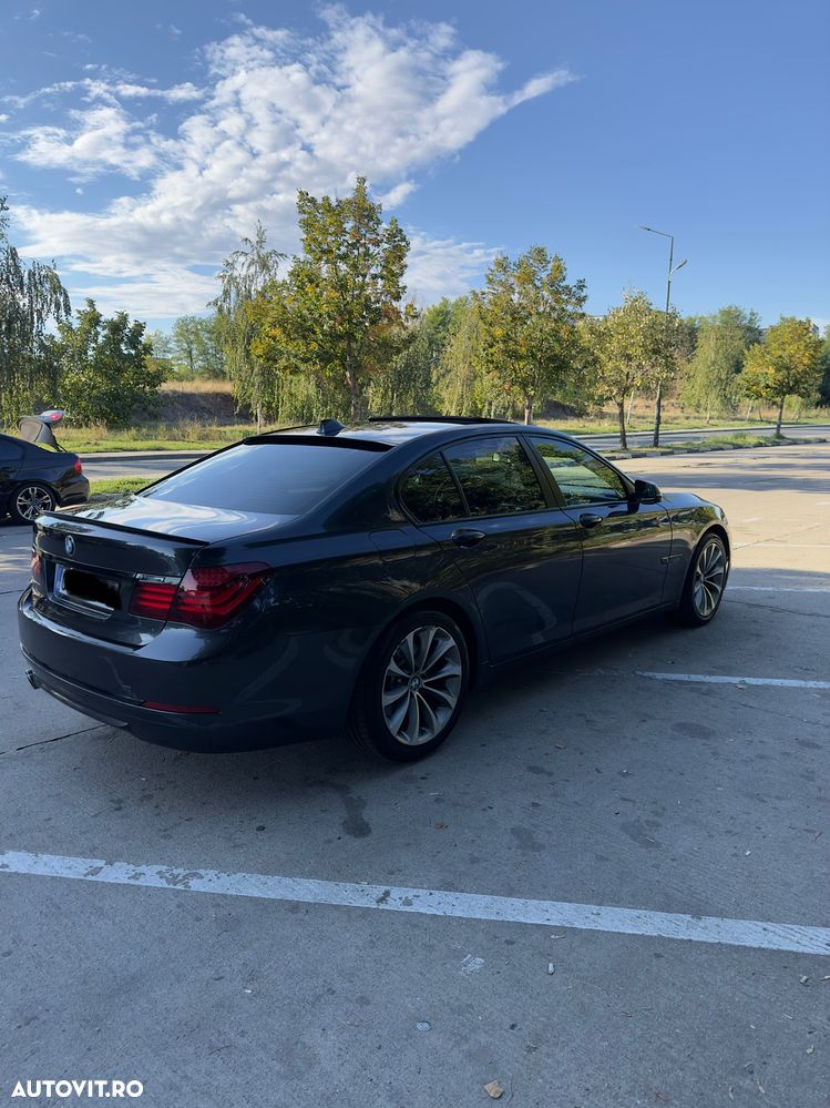 BMW Seria 7 730d xDrive - 5