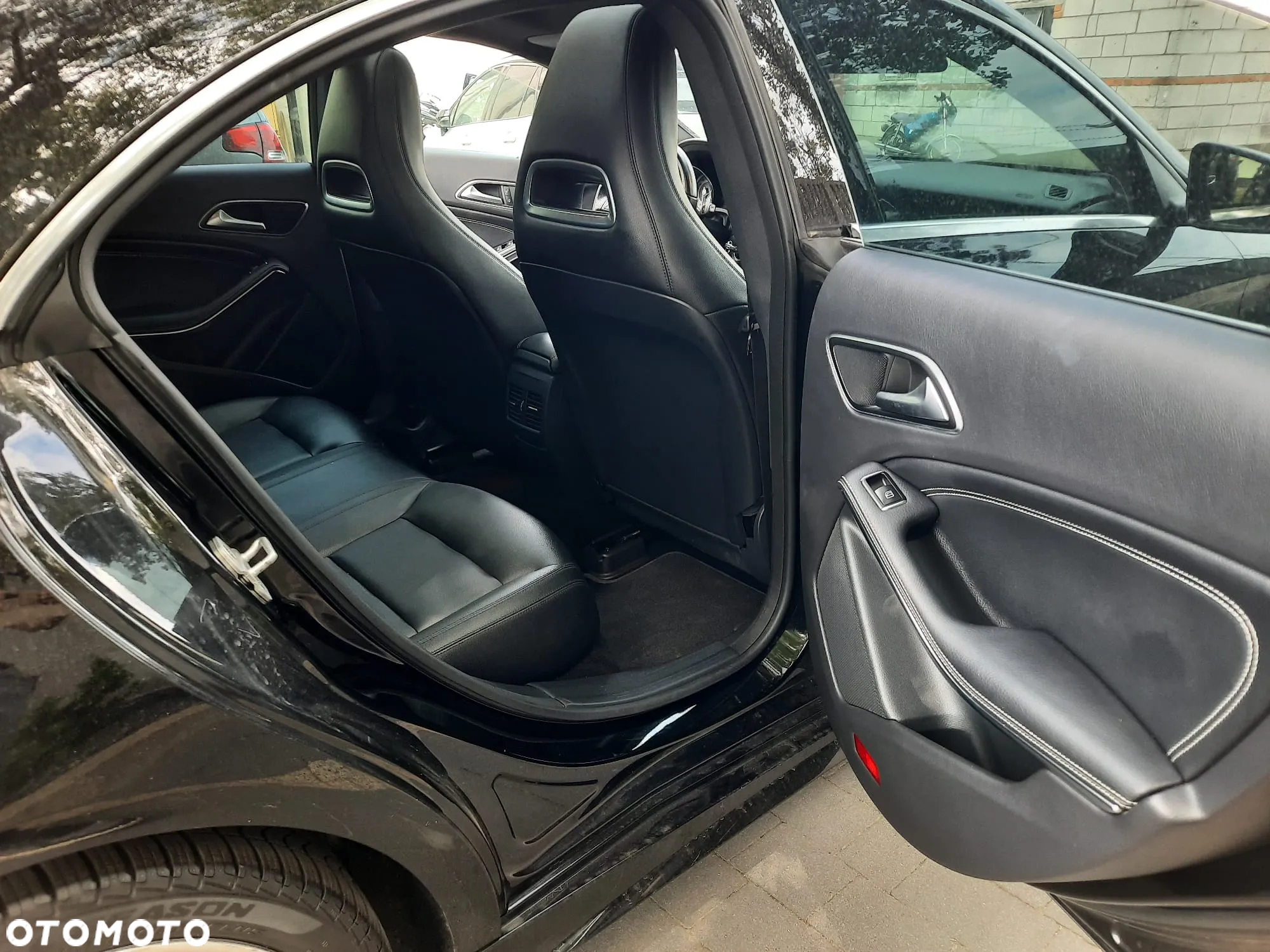 Mercedes-Benz CLA - 9