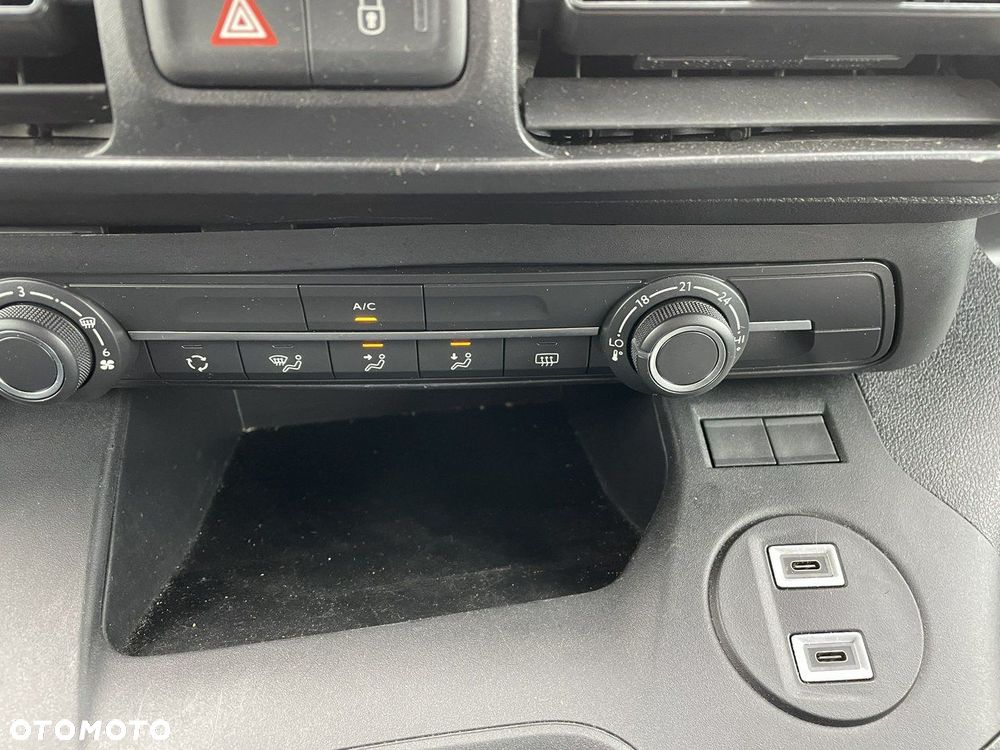 Toyota Proace City - 27