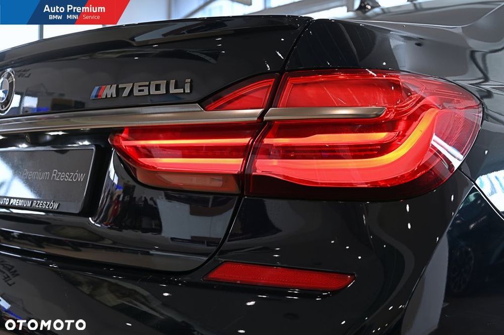 BMW Seria 7 M760Li xDrive - 32