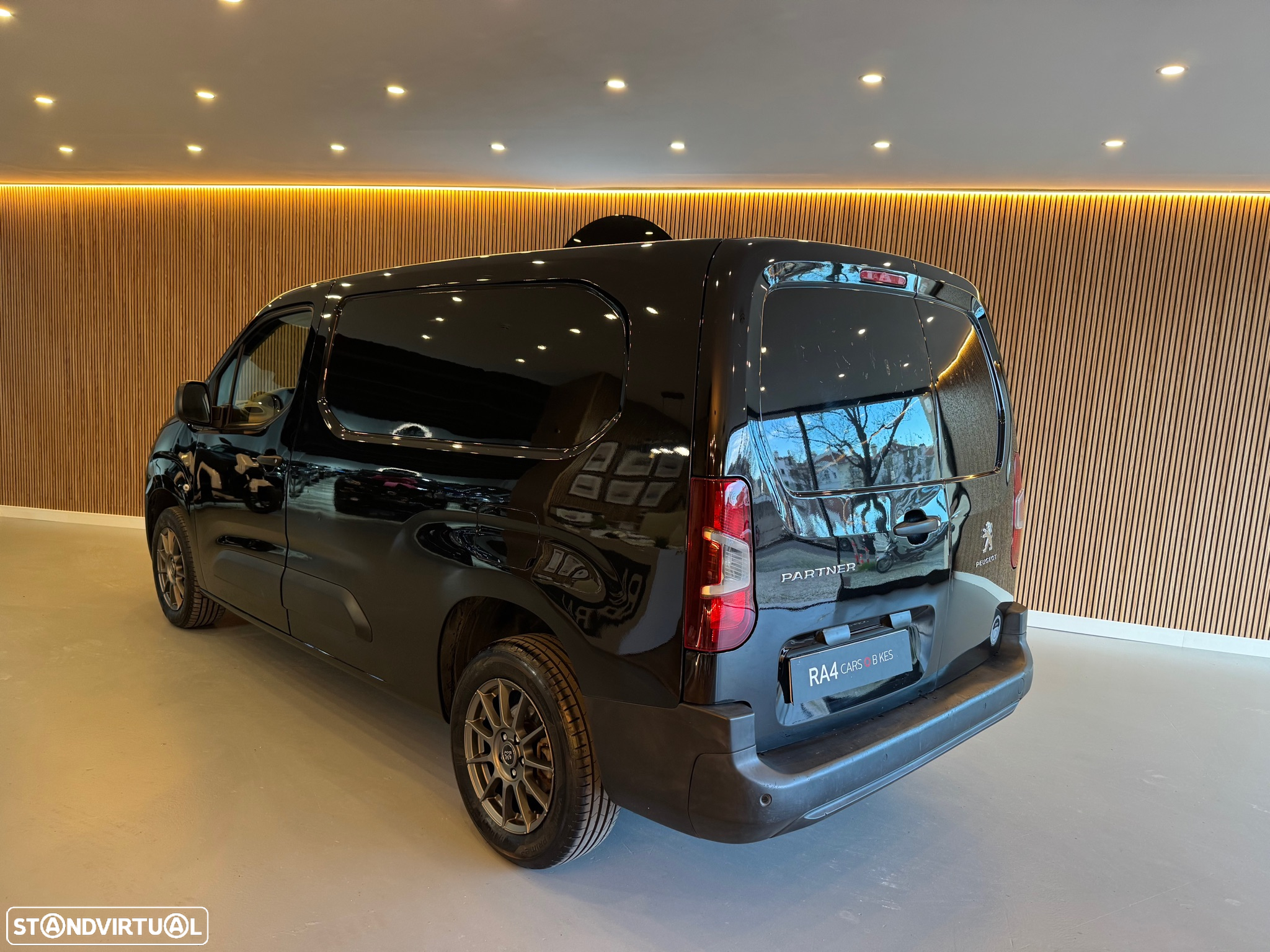 Peugeot Partner 3L Longa - 4