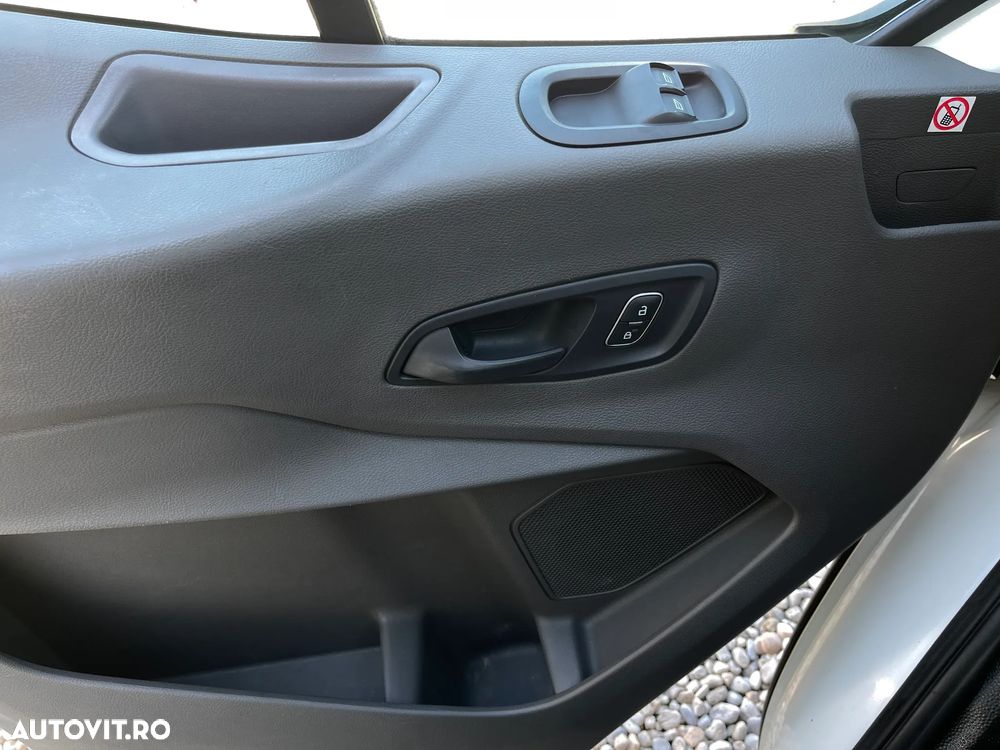 Ford Transit - 17