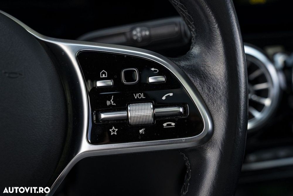 Mercedes-Benz GLA - 18
