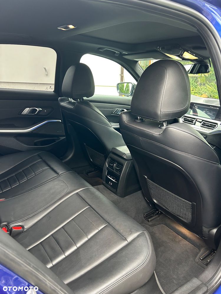BMW Seria 3 M340i xDrive mHEV sport - 17