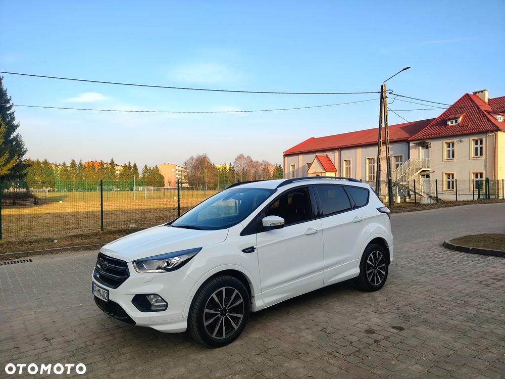 Ford Kuga 1.5 EcoBoost 2x4 ST-Line - 18