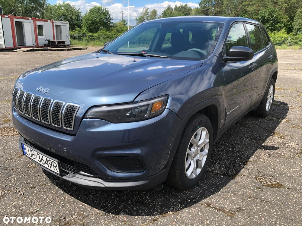 Jeep Cherokee - 1