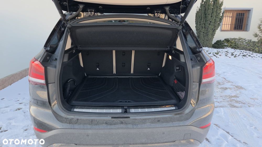 BMW X1 sDrive18i - 16