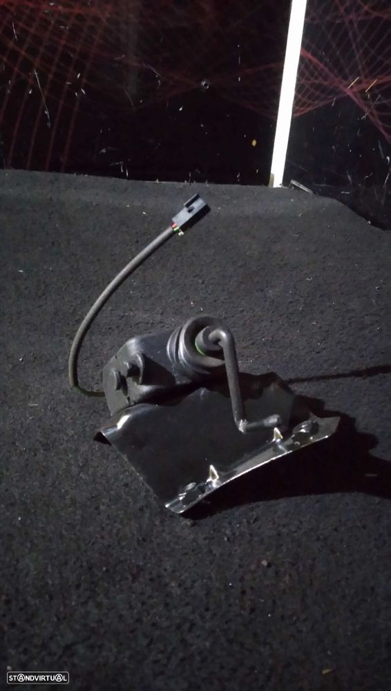 Fecho Da Mala Opel Corsa B (S93) - 2