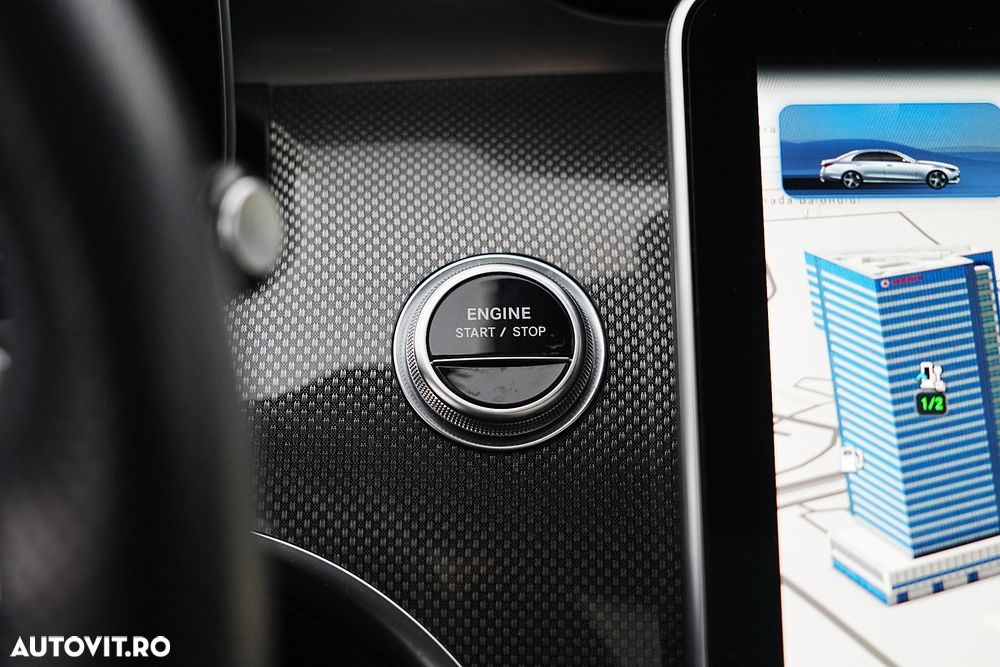 Mercedes-Benz C 300 e 9G-TRONIC AMG Line - 33