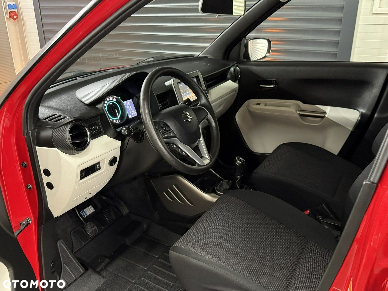 Suzuki Ignis - 9