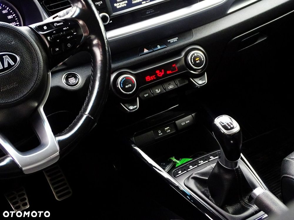 Kia Stonic 1.0 T-GDI 120 Platinum Edition - 32