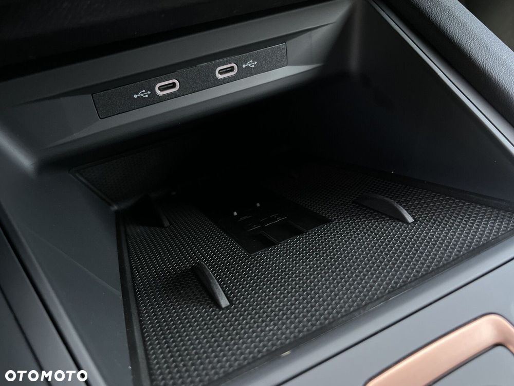 Cupra Leon Sportstourer 2.0 TSI 4Drive DSG - 27