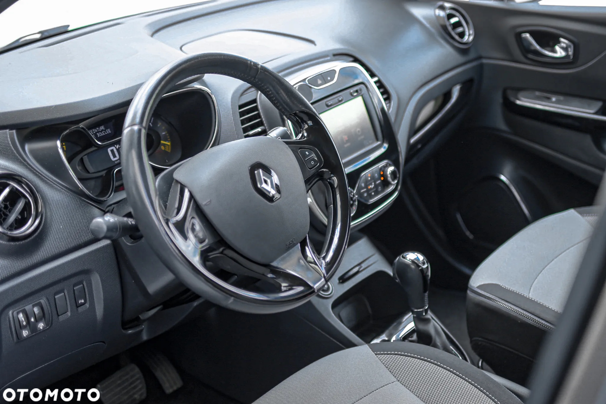 Renault Captur 1.2 TCe Intens EDC - 6