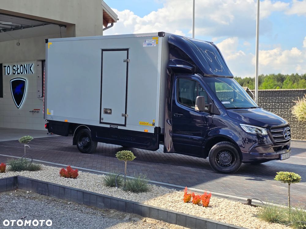 Mercedes-Benz SPRINTER 319 3.0 CDI KONTENER 4,28cmDługi 2,29cmSzero 2,24cmWysok + WINDA 750Kg 42Tyś km SERWIS DO OSTATNIEGO Km ASO MERCEDES-BENZ SALON PL STAN NOWY NOWY NOWY FABRYCZNA GWARANCJA - 2