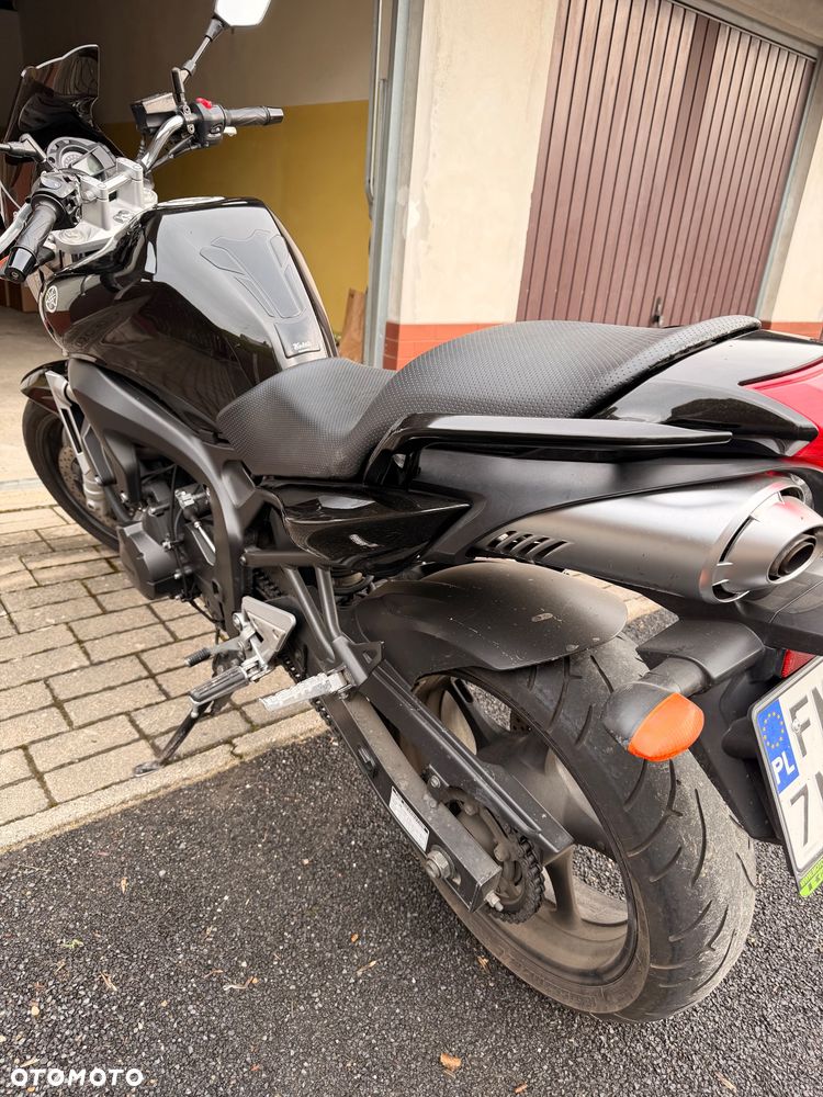 Yamaha FZ6 - 4