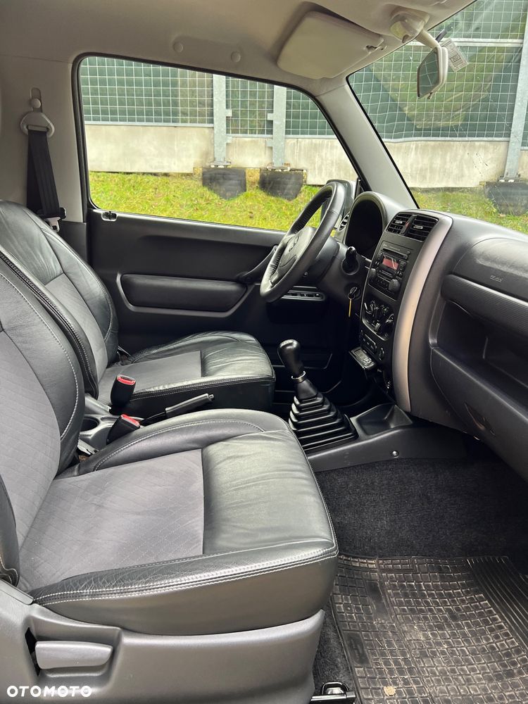 Suzuki Jimny 1.3 JX / Club - 8