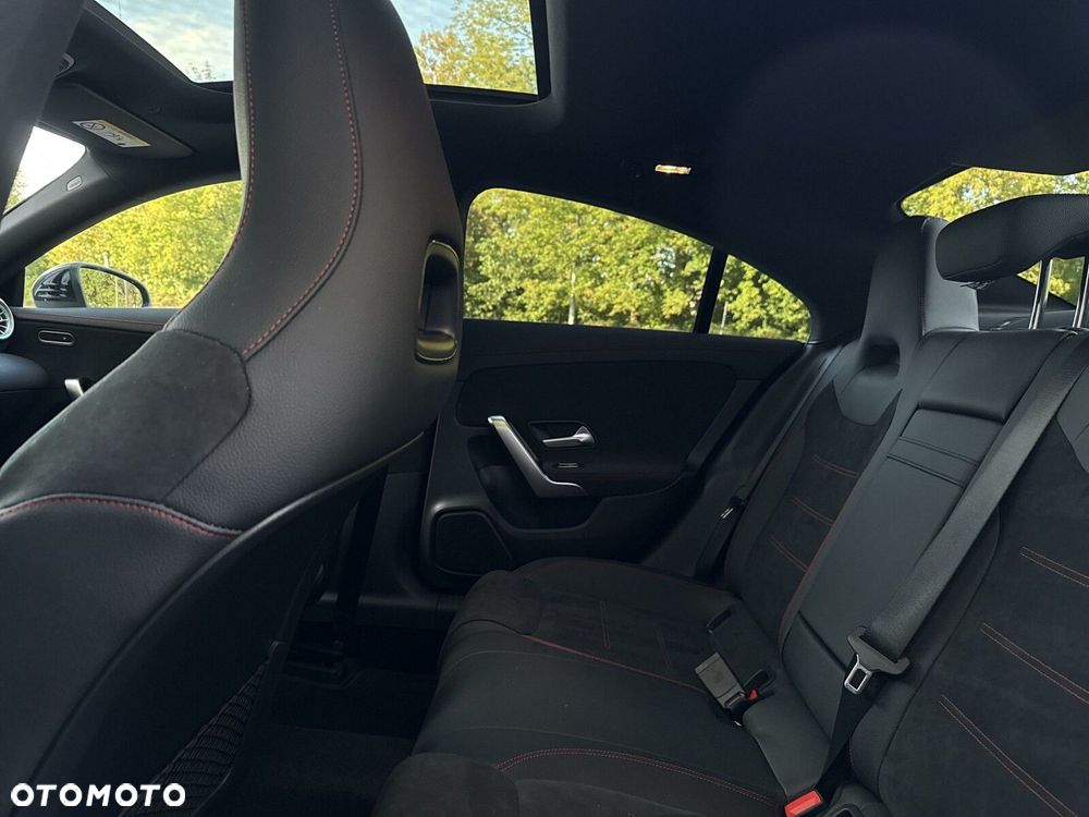 Mercedes-Benz CLA - 19