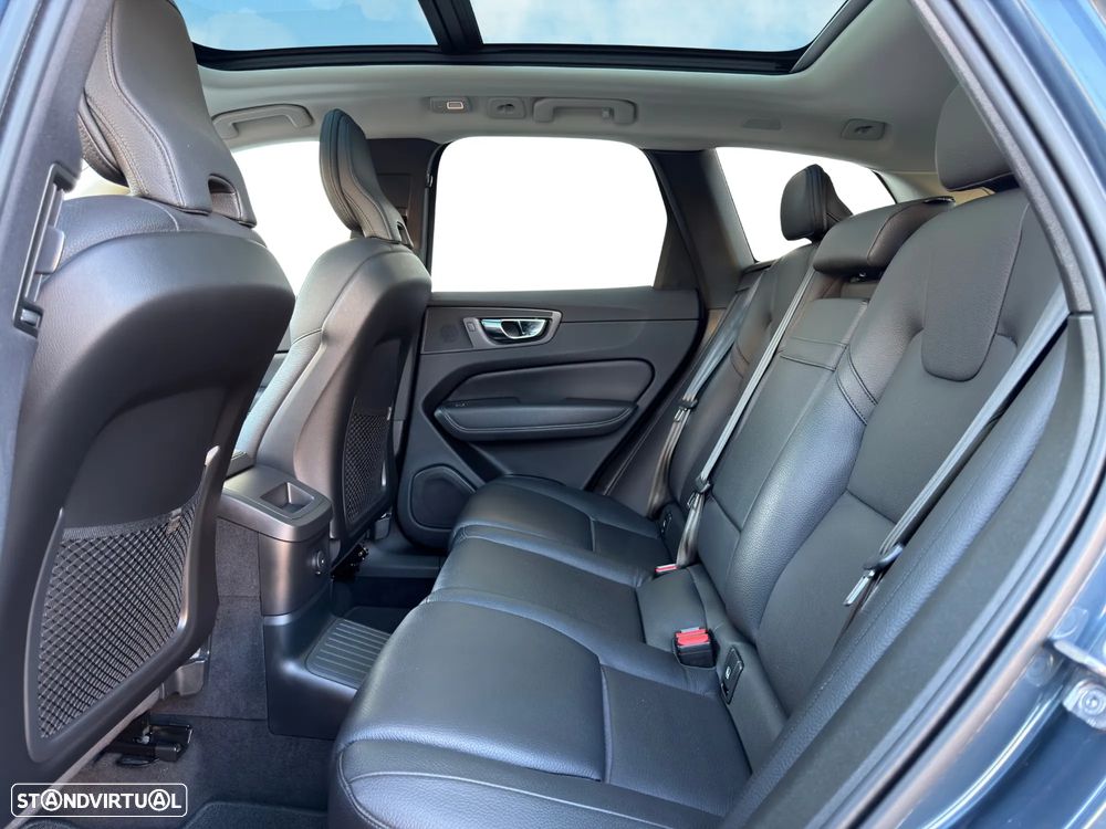 Volvo XC 60 2.0 T6 PHEV Inscription AWD - 7