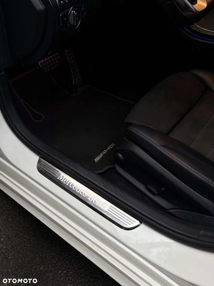 Mercedes-Benz Klasa C 300 de 9G-TRONIC - 35