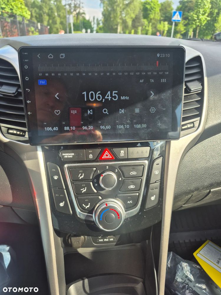 Hyundai i30 i30cw 1.4 Fifa World Cup Edition - 11