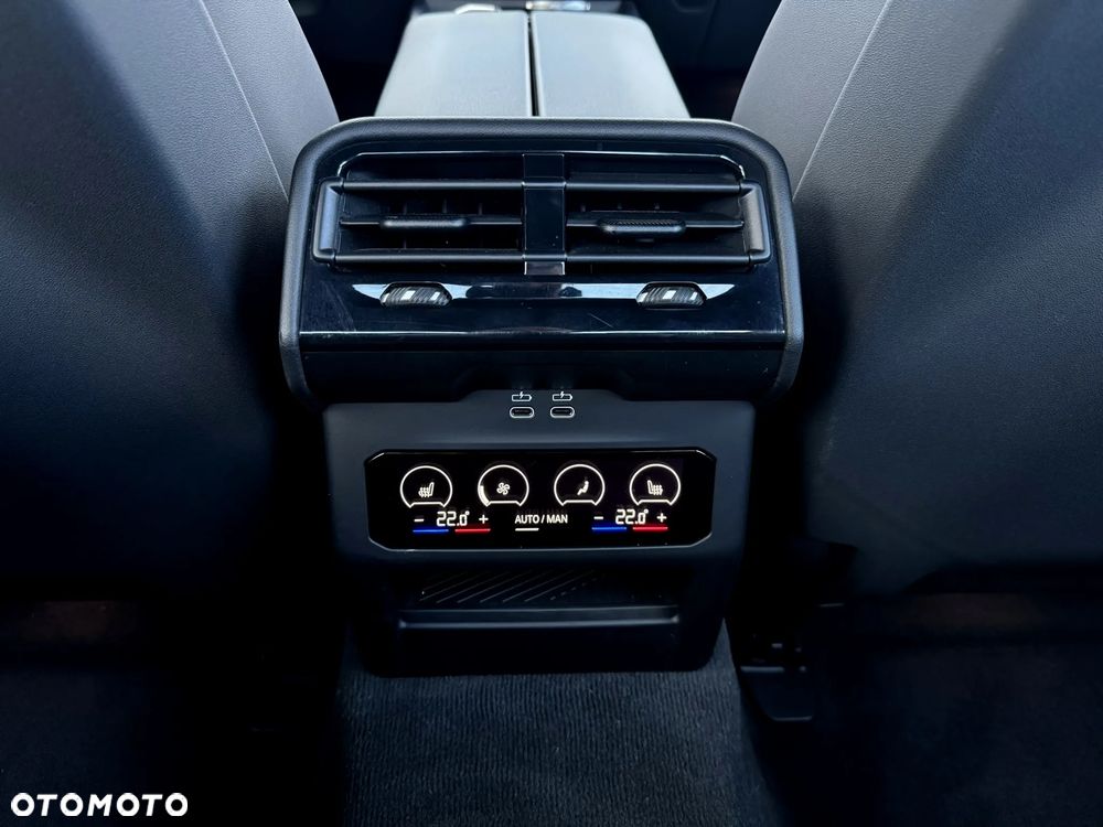 BMW Seria 5 520d xDrive mHEV M Sport - 9