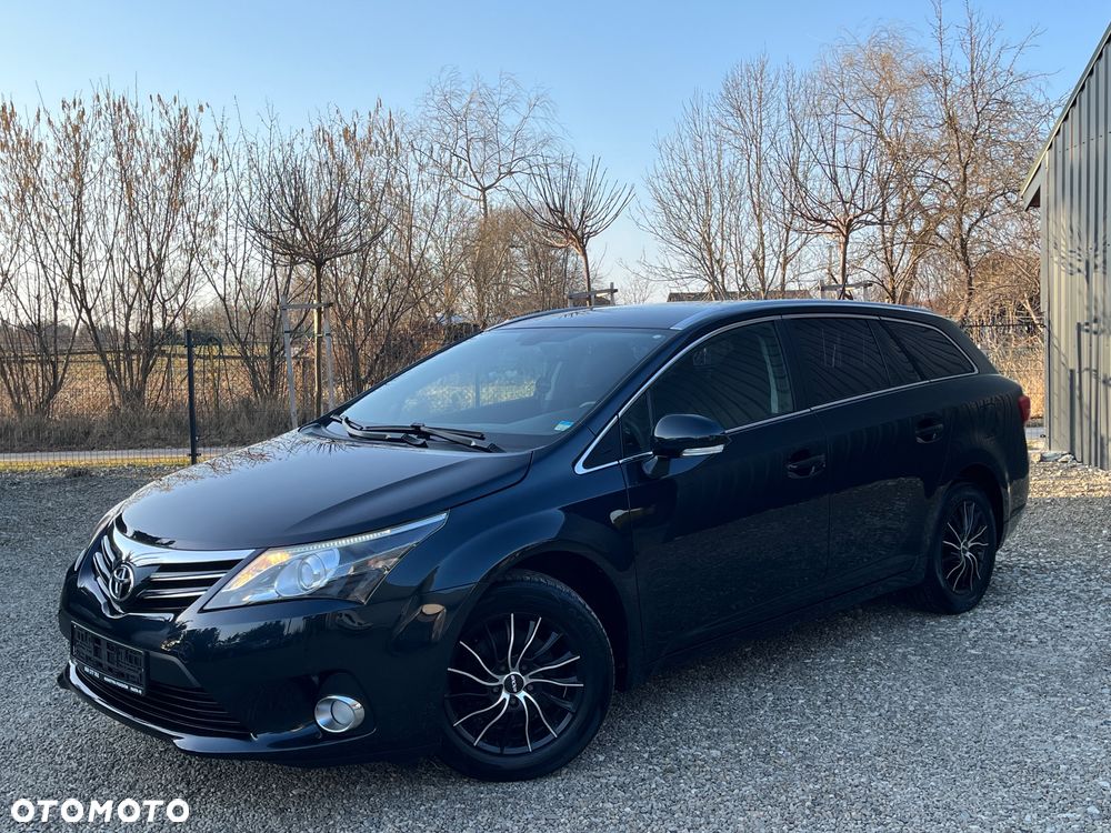 Toyota Avensis - 10