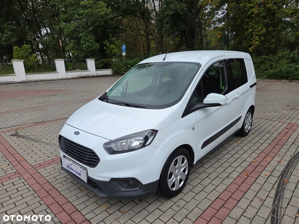 Ford Transit Courier - 2