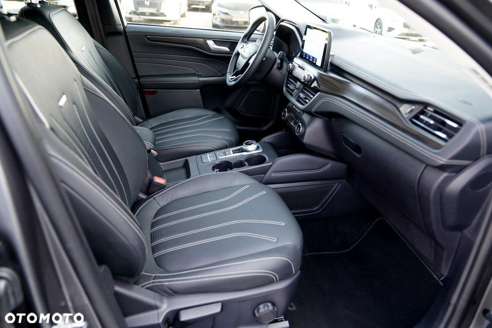 Ford Kuga - 23