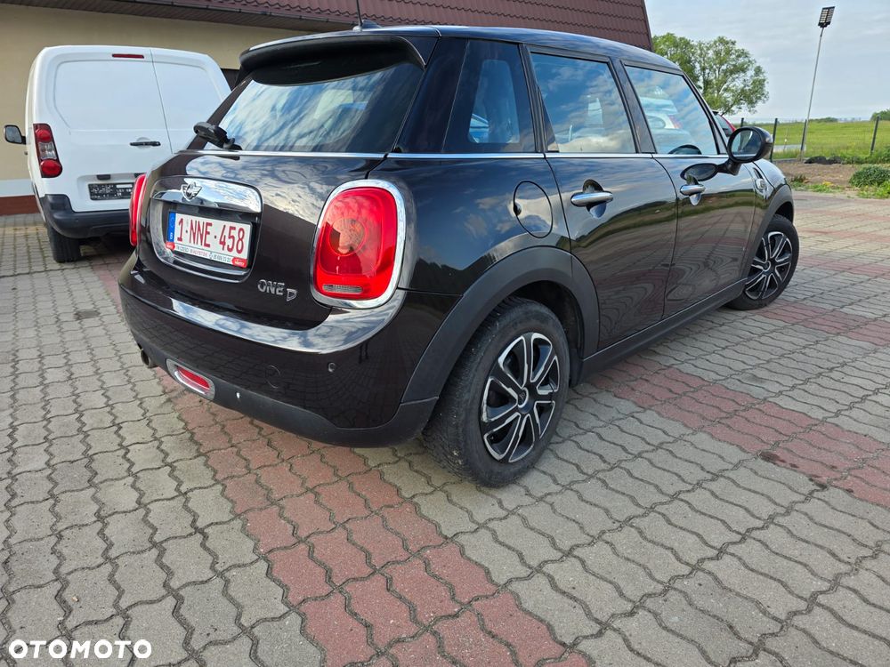 MINI ONE D - 4