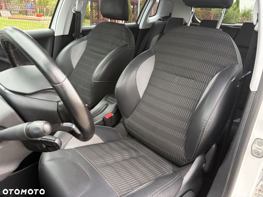 Peugeot 2008 - 21