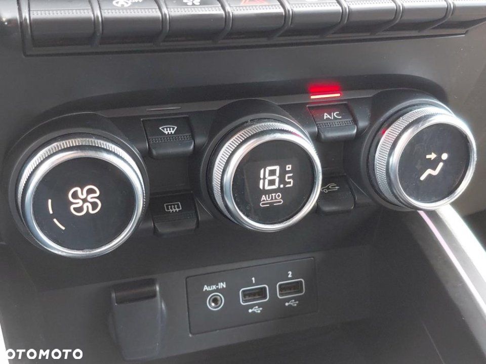 Renault Clio - 22