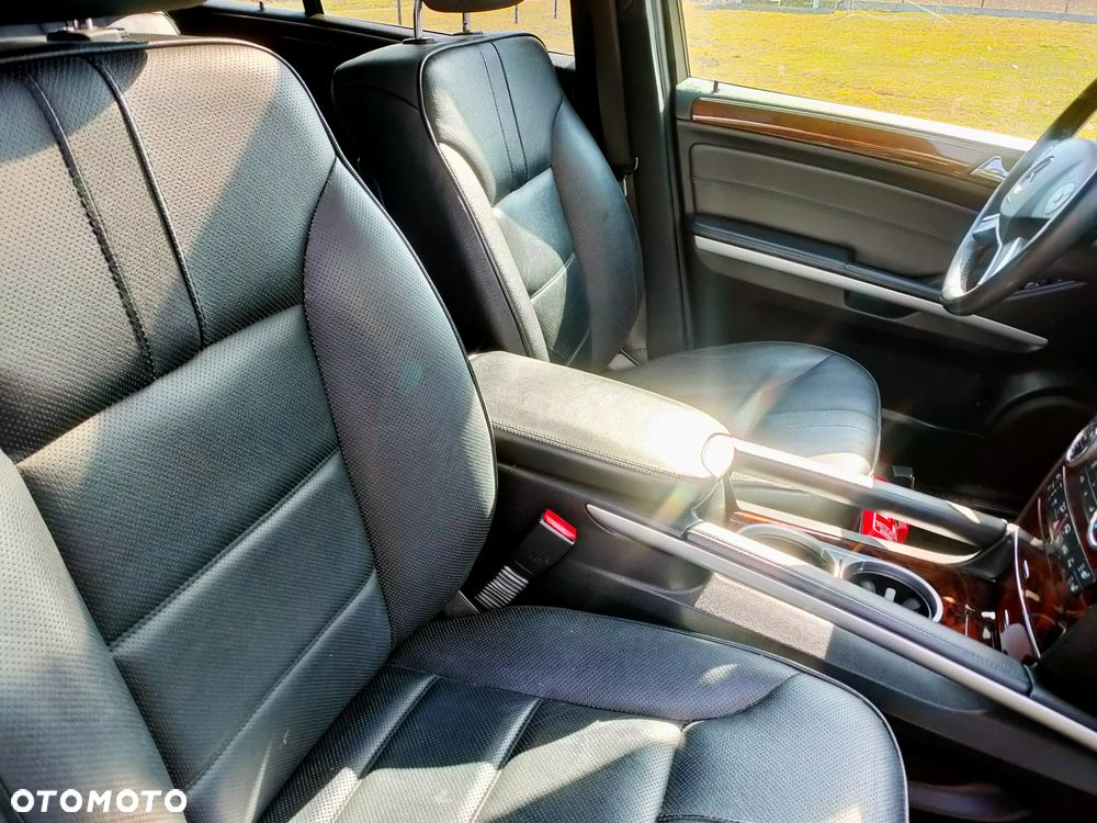 Mercedes-Benz ML - 28